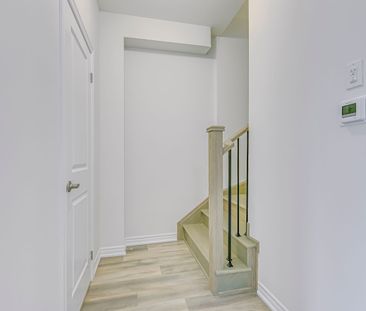 For Lease - 156 Sonoma Lane, Hamilton, Ontario - Photo 2