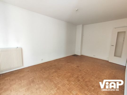 T1 DE 25 m² PROCHE LYCEE RENOIR - Photo 1