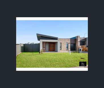 18A Weaver Crescent, Watanobbi, NSW 2259 - Photo 6