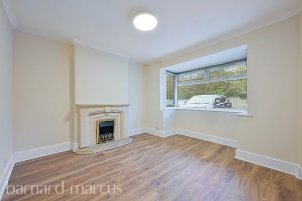 Horsley Close, Epsom - Photo 1