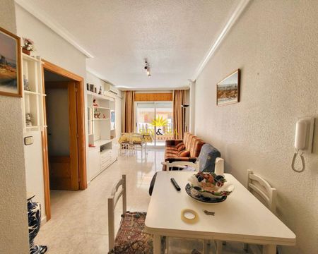 2 BEDROOM APARTMENT FOR RENT IN TORREVIEJA - ALICANTE PROVINCE - Photo 3