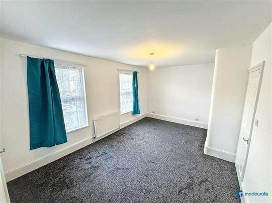 Chester Road, Ilford, IG3 - Photo 1