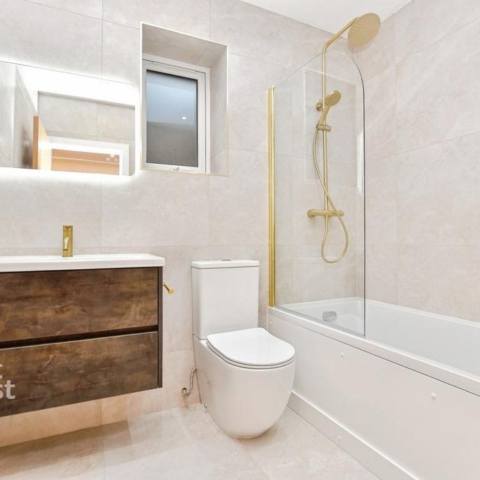 2 bedroom detached bungalow to rent - Photo 1