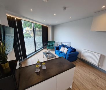 1 bedroom in a flat share to rent - Photo 2