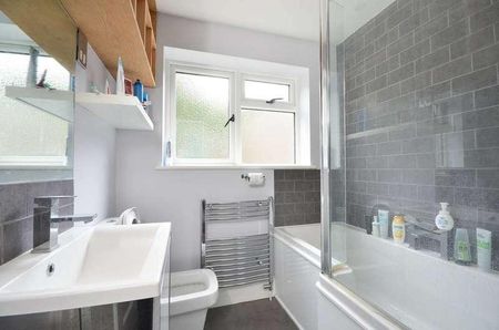 Dapdune Road, Guildford, GU1 - Photo 5
