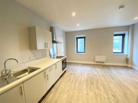 Studio to rent - Photo 2