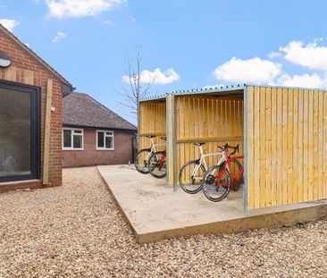 Studio to rent - Photo 3