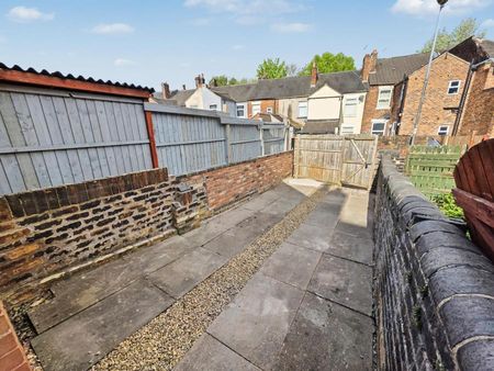 Edward Street, Fenton, Stoke-on-Trent, ST4 - Photo 5