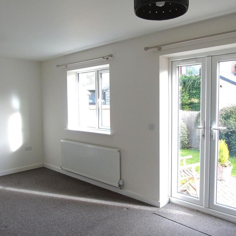 2 bedroom detached bungalow to rent - Photo 1