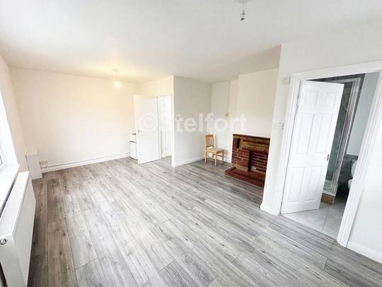 3 bedroom apartment to rent - Photo 1