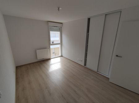 Location Appartement 3 pièces 61m² BASSENS 33530 - Photo 3