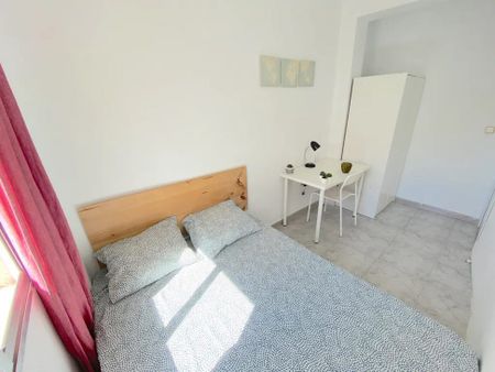 Barriada la Palmilla, Sevilla, Andalusia 41009 - Photo 3