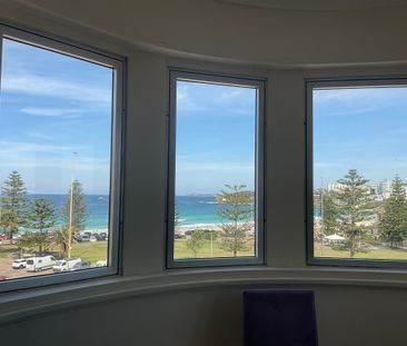 Bondi Beach - Photo 3