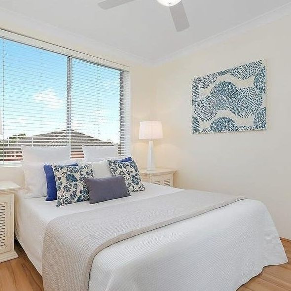 4/16 Wyadra Avenue, Freshwater NSW 2096 - Apartment For Rent | Domain - Photo 1