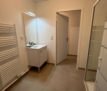 Location Appartement 2 pièces 56m² ROUEN 76100 - Photo 4