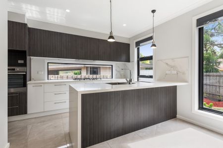 Double Level with All Mod Cons - Photo 3