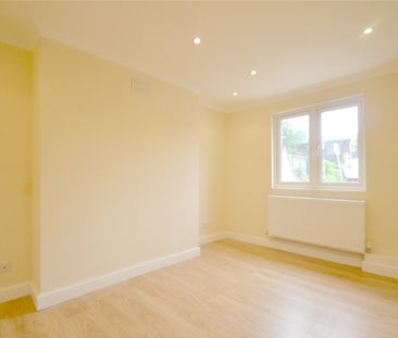 Selhurst Road, London, SE25 - Photo 2