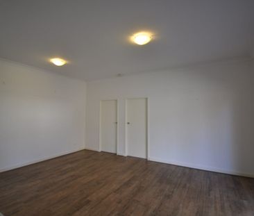 Stylish 2-Bed Unit in Exclusive Toorak Gardens - Walk to Burnside V... - Photo 5