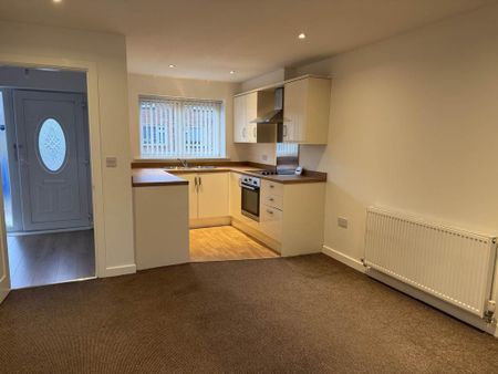 3 bedroom end of terrace house to rent - Photo 5