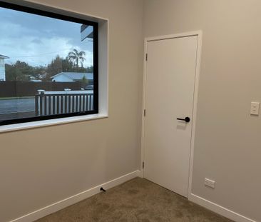 Beachlands, 2 Bedrooms - Photo 6
