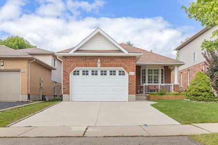 For Lease - 212 Holbeach Crescent Unit# 1 BED ROOM, Waterloo, Ontario - Photo 3