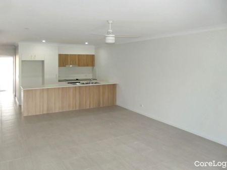 Modern 3 Bedroom Duplex - Photo 3