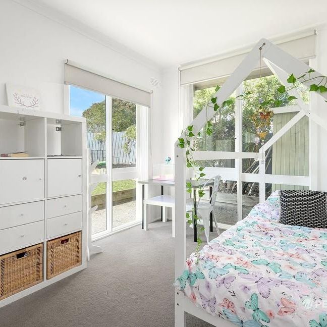 23 Elsie Avenue, Seaford VIC 3198 - House For Rent | Domain - Photo 1