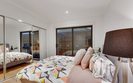 2/53 Bondi Road Bonbeach VIC - Photo 2