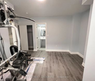 Detached Home For Lease | N9246341 - Photo 4