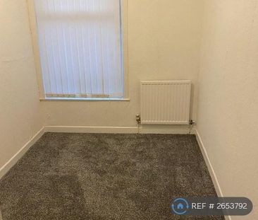 3 bedroom end of terrace house to rent - Photo 5