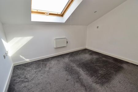 2 bedroom Apartment to let - Photo 4