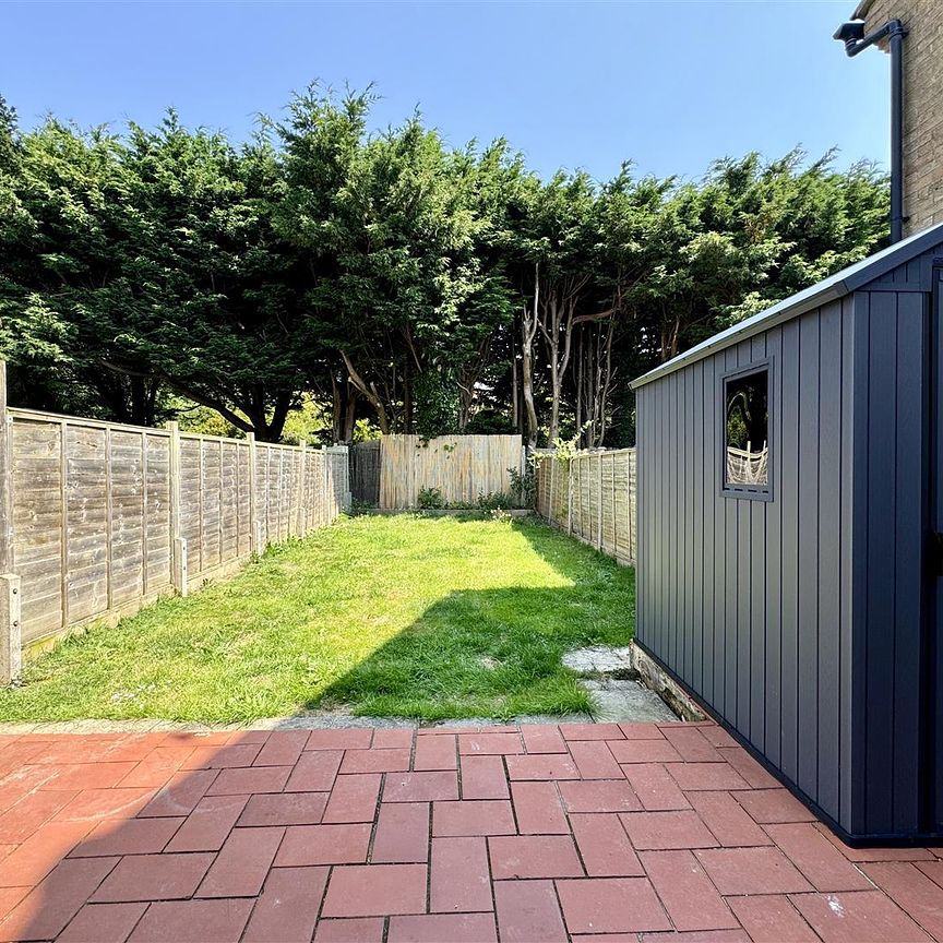 Galley Hill View, Bexhill-On-Sea, TN40 1SX - Photo 1