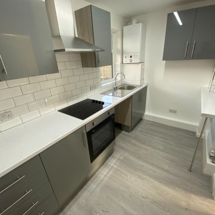 2 Bed Terraced House, Cockburn Close, LS11 - Photo 1
