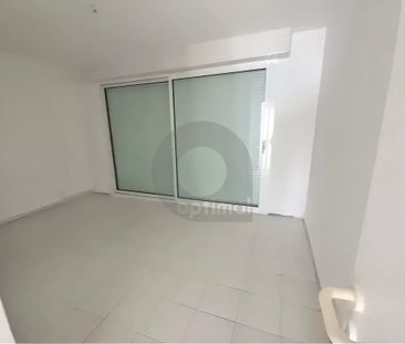 2 PIECES TRAVERSANT EN FRONT DE MER - Photo 2