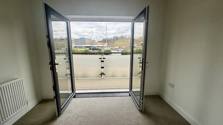 2 bedroom flat to rent - Photo 5