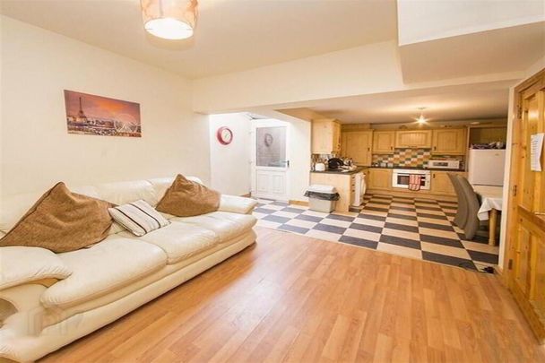 Room 1, 45 Balfour Avenue, Belfast, BT7 2EU - Photo 1