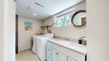 For Lease - 41 Lesmar Drive, Toronto, Ontario - Photo 4