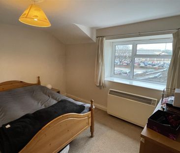 Parsonage Street, Dursley - Photo 6