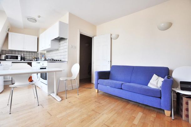 2 bedroom flat to rent - Photo 1