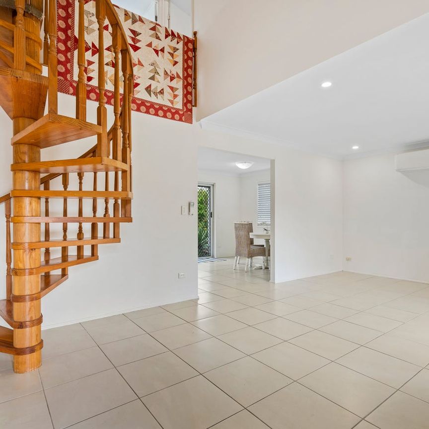 Private Bayside Living - Photo 1