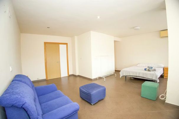 Avinguda del Primat Reig, Valencia, Valencian Community 46009 - Photo 1