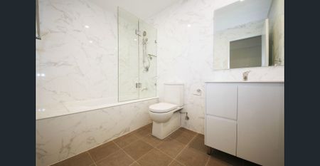 Modern & Convenient 2 Bedroom plus Study ( Brand New floorboard ) - Photo 2