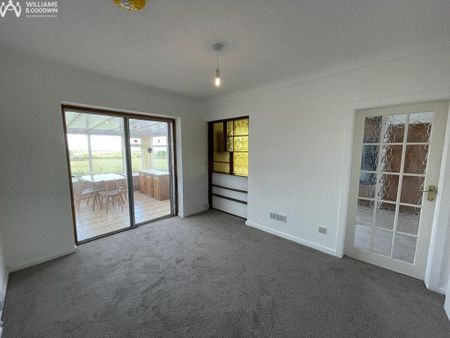 3 bedroom detached house to rent - Photo 3