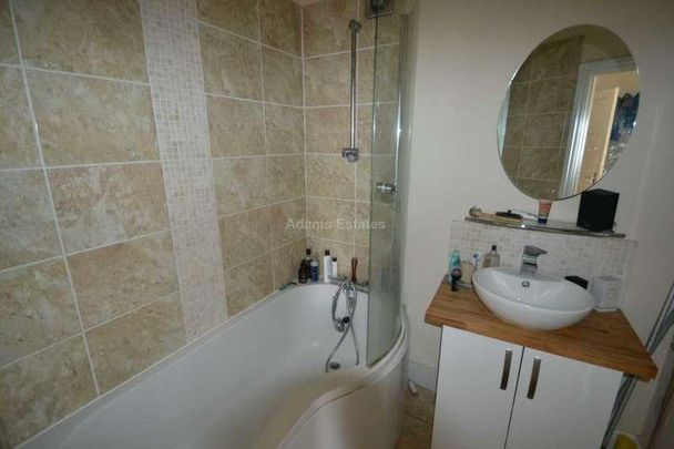 Wokingham Road, Reading, RG6 - Photo 1