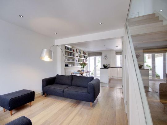 2 bedroom semi-detached house to rent - Photo 1