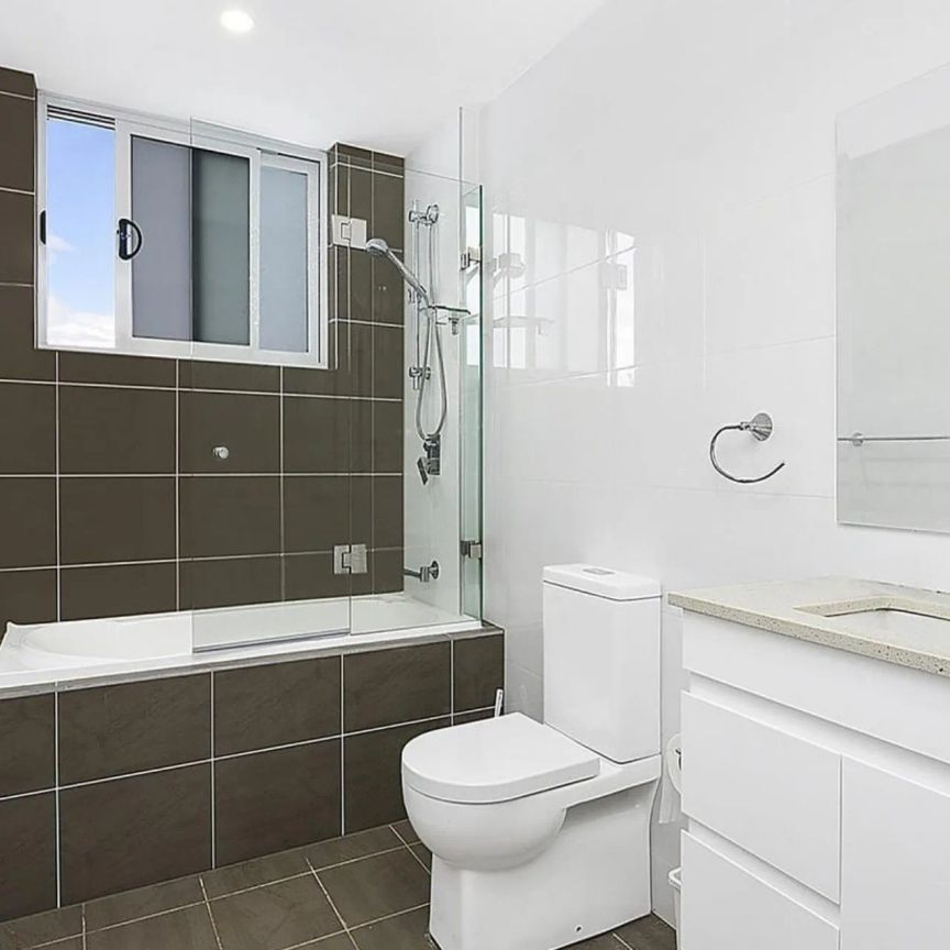 12/173 Adderton Road, Carlingford. - Photo 1