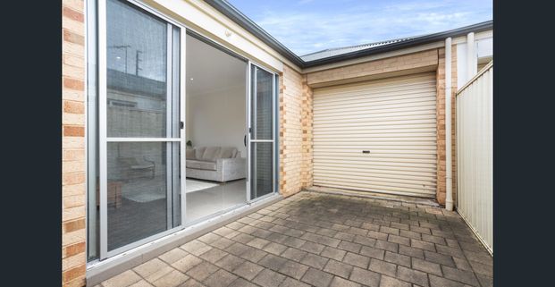 Easy Living in Style - Photo 1