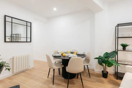 Plaça dArtur Piera, Valencia, Valencian Community 46018 - Photo 2