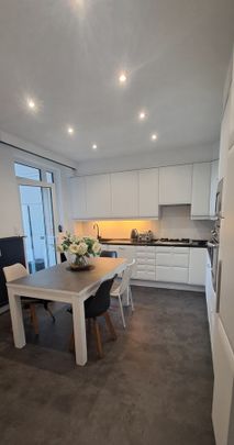 TE HUUR in een gezellig co-house appartement 180 m² 3 slaapkamers in - Foto 1