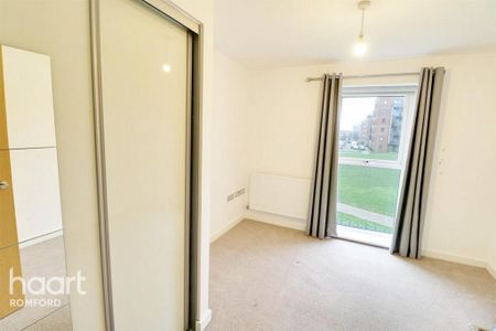 2 bedroom apartment to rent - Photo 5